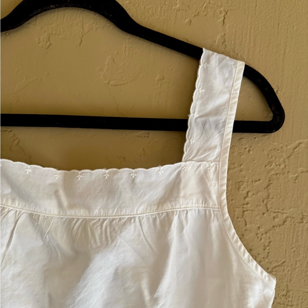 Brandy Melville White Scalloped Cotton Tank - Picture 3 of 6